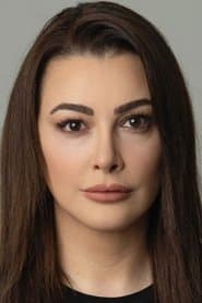 Ayçin İnci في دور Female Commander