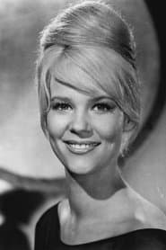 Jennifer Billingsley dans le rôle de Lou