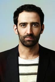 Ferit Kaya dans le rôle de Damat