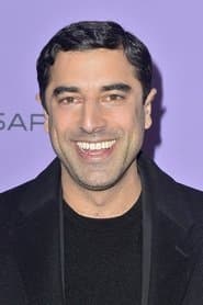 Karim Saleh في دور Adel