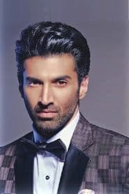 Aditya Roy Kapur as Omar Siddiqui