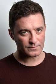 Daniel Coonan في دور Black Dog