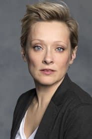 Meg Roe dans le rôle de Lollipop Girl