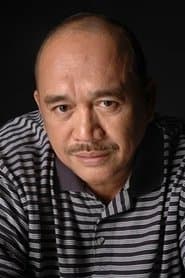 Johnny Delgado dans le rôle de Macario