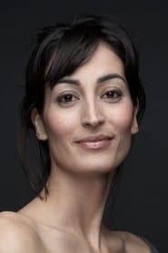 Laëtitia Eïdo في دور Fahima