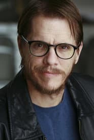 Kent Hatch dans le rôle de Gerard