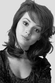 Patricia Nigel dans le rôle de Reine Mason