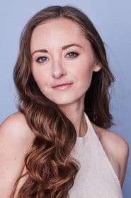 Rachel Fox as Chloe Patterson