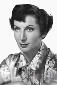 Patricia Laffan في دور Miss Alice MacDonald