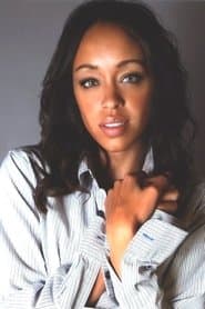 Shanti Lowry في دور Terri McKenzie