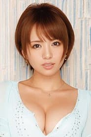 星美りか dans le rôle de Midori