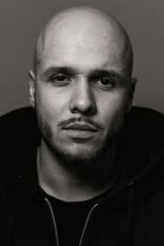 Alexandre Auvergne في دور Polonius (Hamlet)