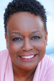 Yvette Cason dans le rôle de May