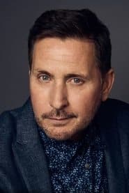 Emilio Estevez في دور Francis "Frank" Wyatt