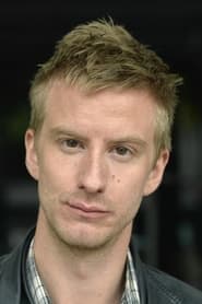 Filip Berg في دور Stefan
