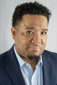 Marc T. Lewis dans le rôle de Tony