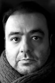 Fərid Rzayev dans le rôle de polis
