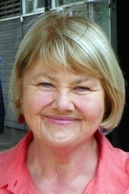 Annette Badland في دور Pat