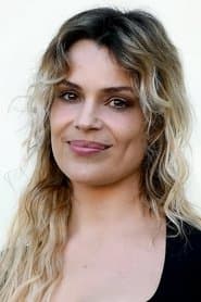 Micaela Ramazzotti في دور Veronica