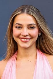 مادلين كلاين في دور Chloe