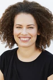 Jennifer Brea dans le rôle de Self