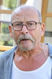 Ladislav Konrád في دور Kuki