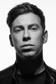 Hardwell في دور Self