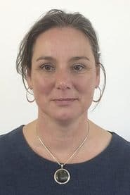 Jo Allen dans le rôle de Additional Chicken (voice) (uncredited)