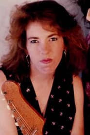 Jennifer Schwartz dans le rôle de Kitty Carryall