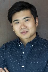 Julius Cho في دور Crew Member 1