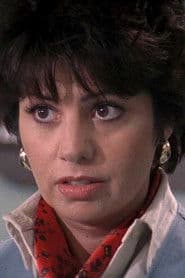 Linda Perri في دور Cissy