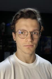 David Mond dans le rôle de Francis