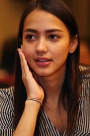 Melayu Nicole في دور Layla