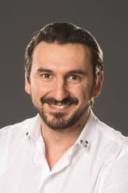 Xhevdet Jashari في دور TV Cameraman Boykan