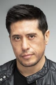 Eddie Martinez dans le rôle de Mario