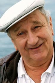 Horst Bollmann في دور Hercule Poirot