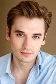 Seth Numrich في دور Roy