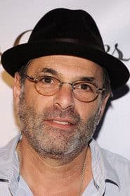 Ken Olin dans le rôle de Ray
