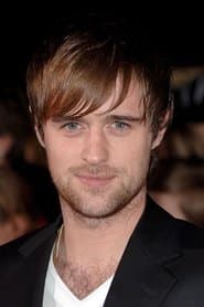Jonas Armstrong في دور Elek Cohen