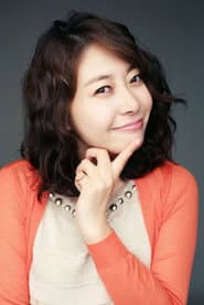 Hwang Hyo-eun في دور Second Sister