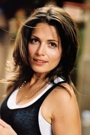 Sarah Danielle Madison dans le rôle de Cheryl