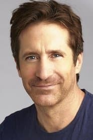 Richard Gunn dans le rôle de Maddox