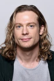 Sam Reid في دور Jonas Edman