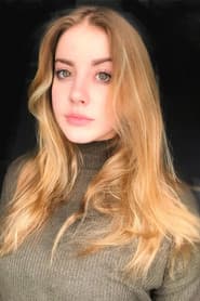Madison Ferguson dans le rôle de Phoebe