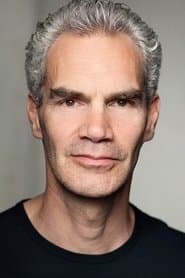 Angus Wright في دور Doctor Shaw