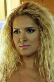 Ana Karina في دور Gloria Perez