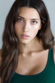 Kirsten Kendall dans le rôle de Marie-Charlotte