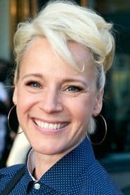 Iben Hjejle dans le rôle de Marie Laure