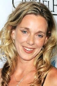 Mollie Milligan في دور Gertrude