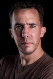 Aaron Mastriani dans le rôle de Landlord